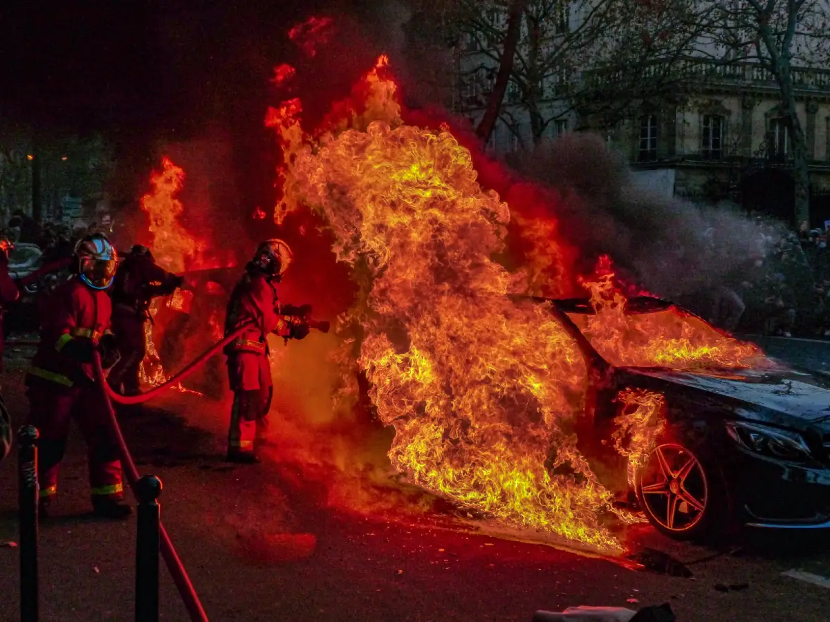 Contoh Sistem Proteksi Kebakaran Aktif dan Pasif | Satya Wijaya Brama