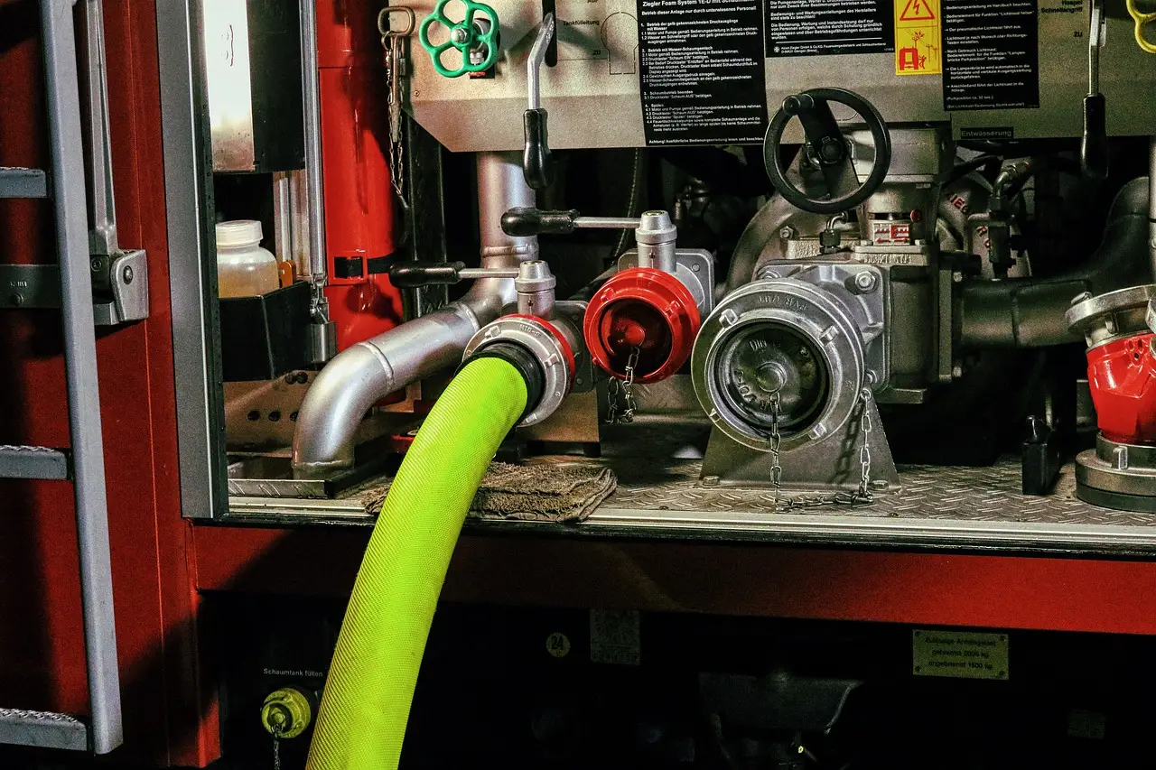 Peralatan Pemadam Kebakaran | Satya Wijaya Brama